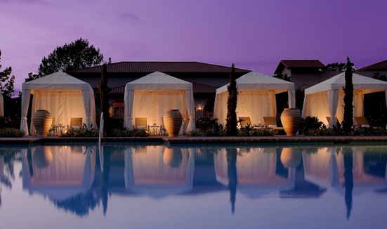  Khách sạn hạng sang không có giường, điều hoà và giấy toilet 