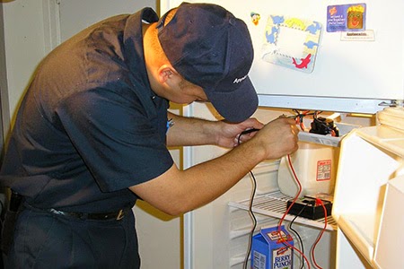 Bảo trì và sửa máy nén khí tủ lạnh