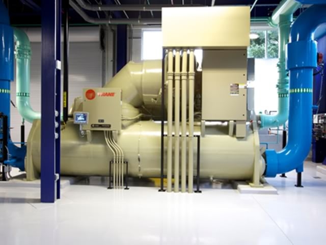 Daikin Chillers cung cấp tốc độ đẳng cấp thế giới cho ứng dụng quan trọng