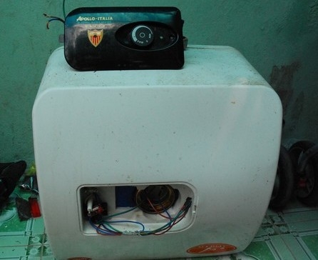 Hướng dẫn tự vệ sinh bình nóng lạnh tại nhà