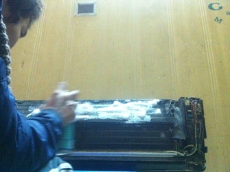 làm sạch dàn lạnh